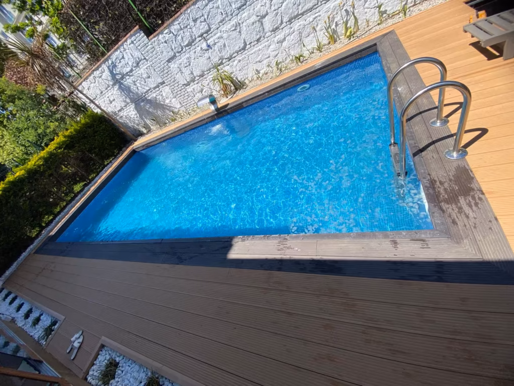 Villa havuzu su hattı ve kompozit deck detayı – Villa Havuz projesi